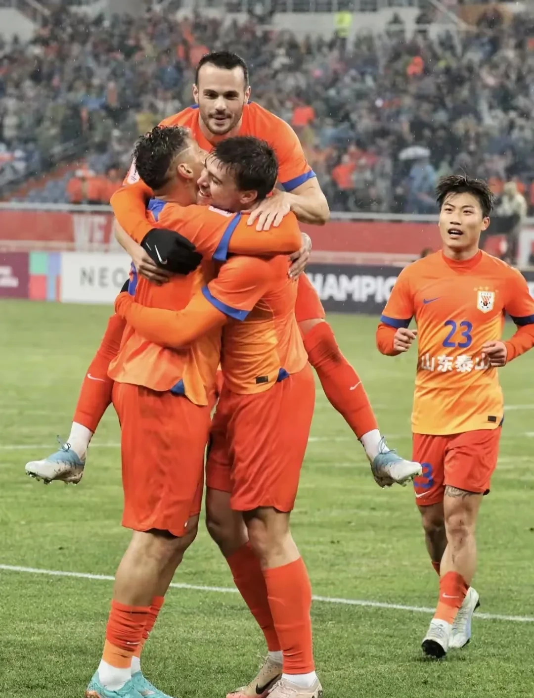 雷竞技登录 -关于赛地聚焦——CBA常规赛转会期热度飙升，山东泰山伤情更新，引发热议，临场指挥获称赞的信息