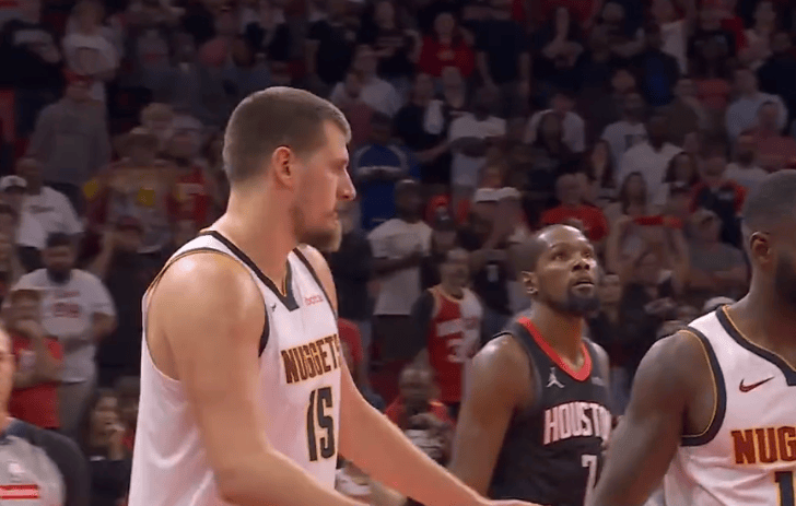 雷竞技入口 -里昂发布备战花絮；冲刺阶段手感冰凉；NBA常规赛任务艰巨；临场指挥获称赞 